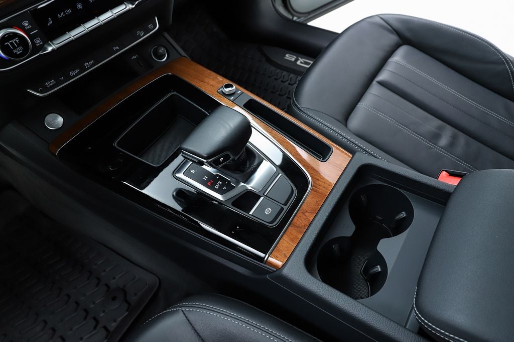 2023 Audi Q5 45 S line Premium quattro