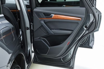 2023 Audi Q5 45 S line Premium quattro