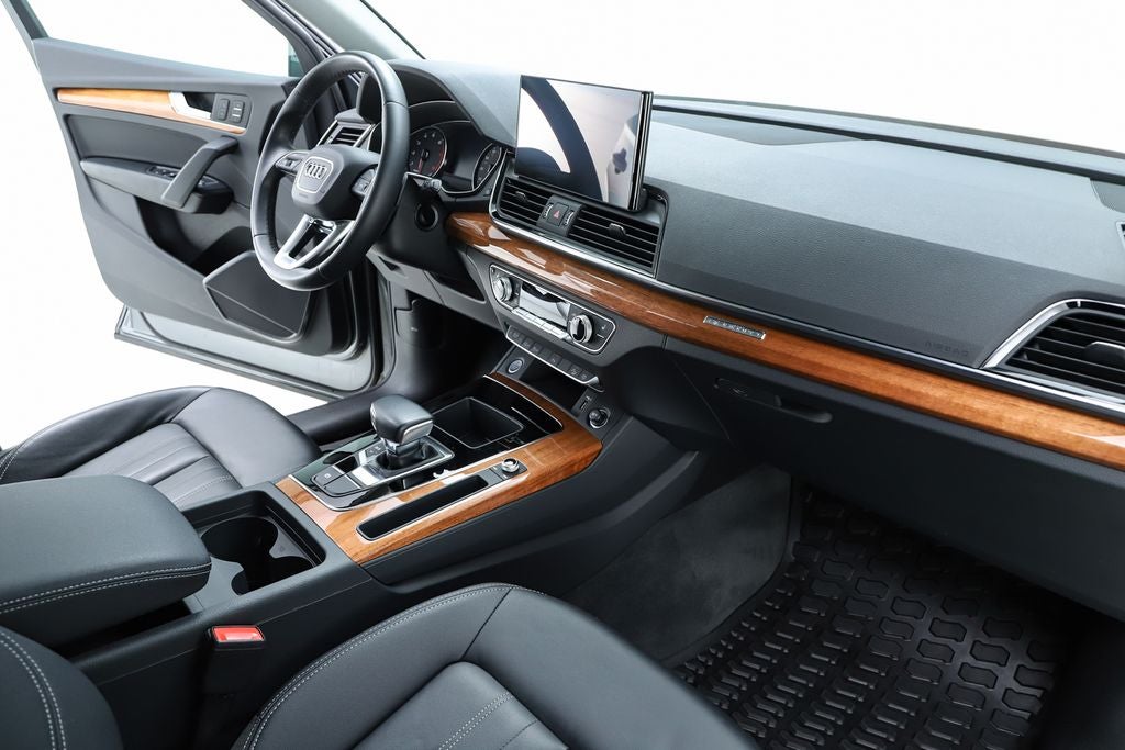 2023 Audi Q5 45 S line Premium quattro