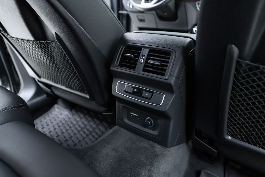 2023 Audi Q5 45 S line Premium quattro