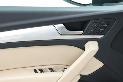 2025 Audi Q5 45 S line Premium quattro