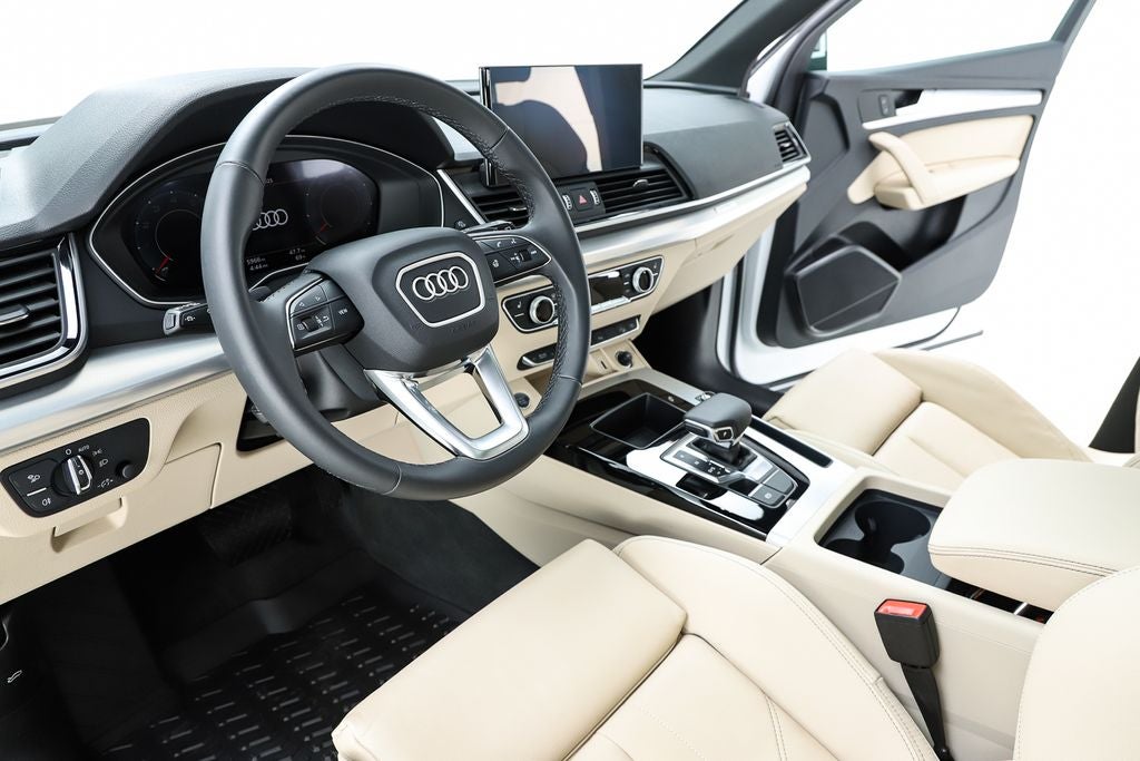 2025 Audi Q5 45 S line Premium quattro