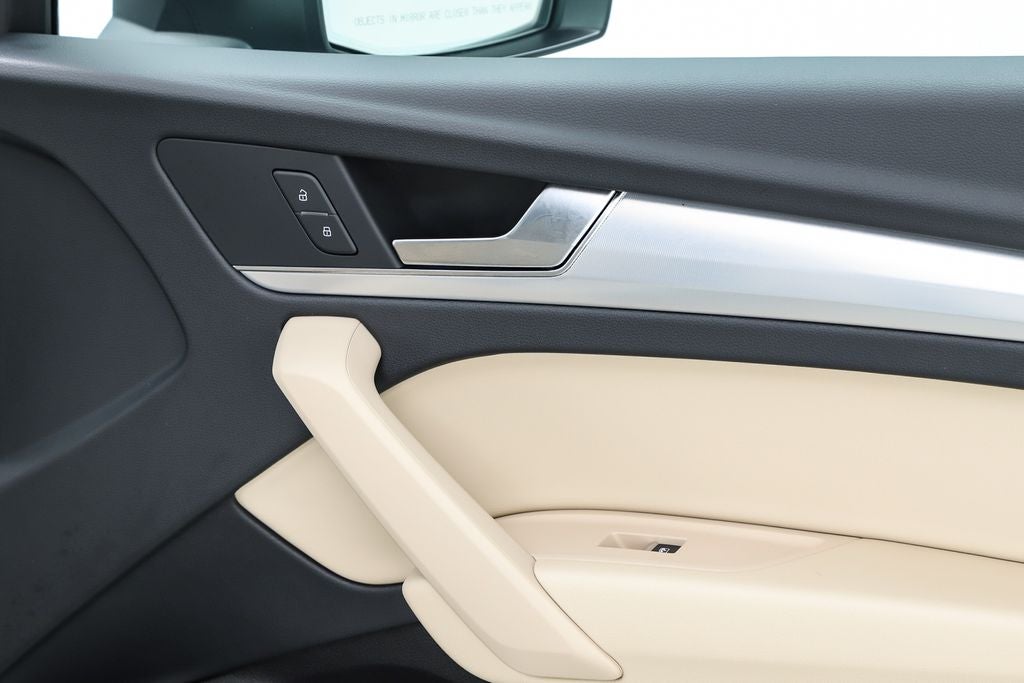 2025 Audi Q5 45 S line Premium quattro