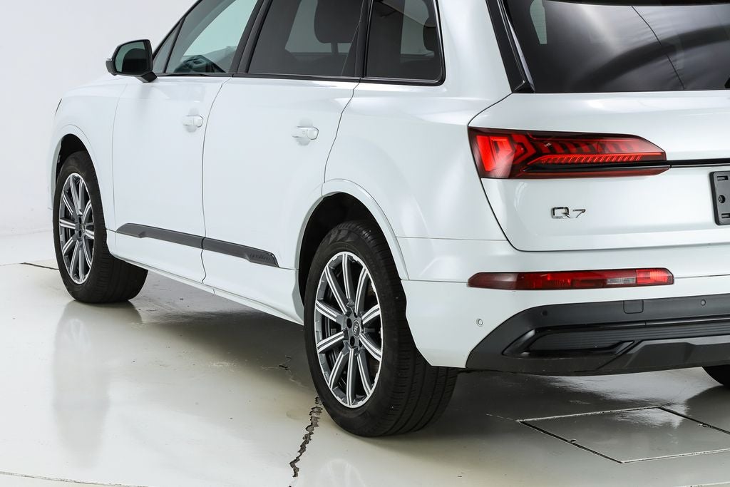 2023 Audi Q7 45 Premium Plus quattro