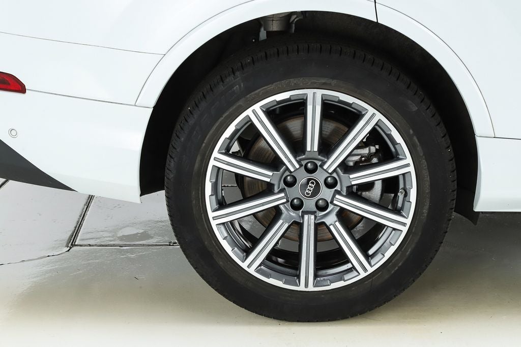 2023 Audi Q7 45 Premium Plus quattro