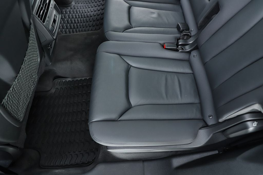 2023 Audi Q7 45 Premium Plus quattro