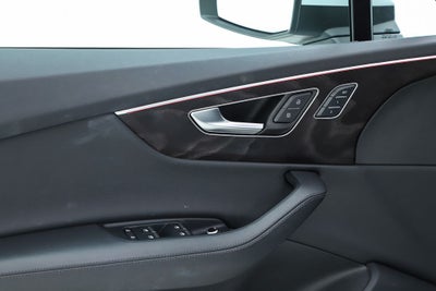 2023 Audi Q7 45 Premium Plus quattro