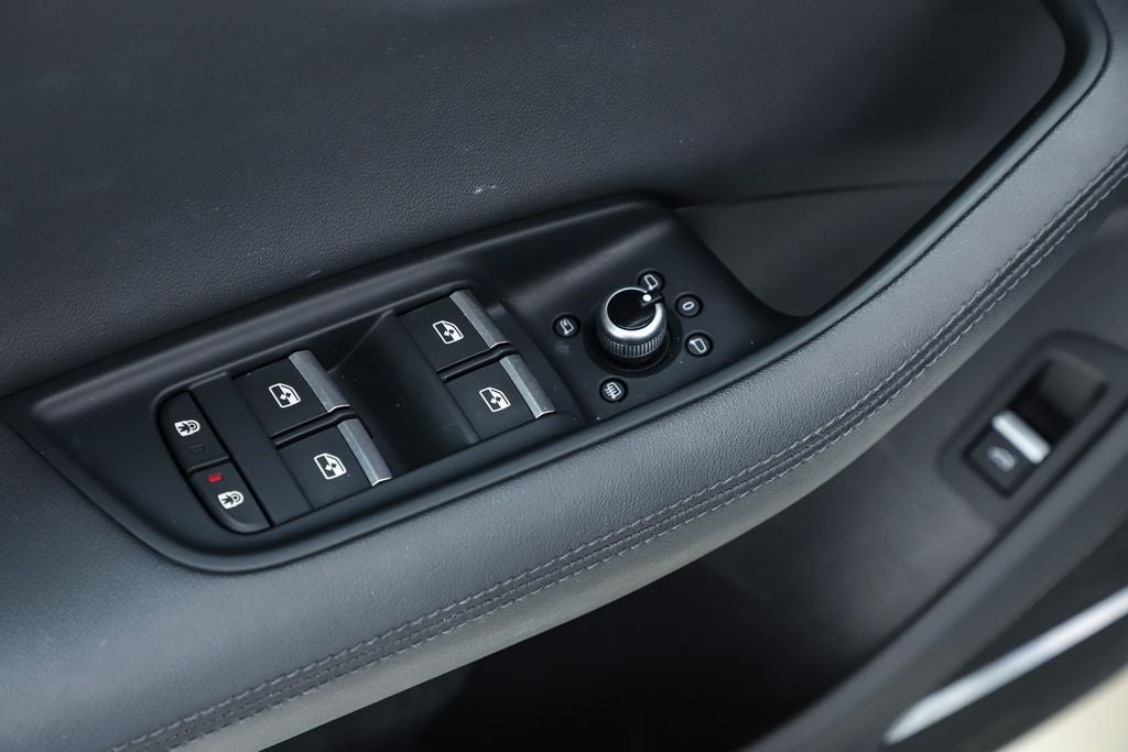 2023 Audi Q7 45 Premium Plus quattro