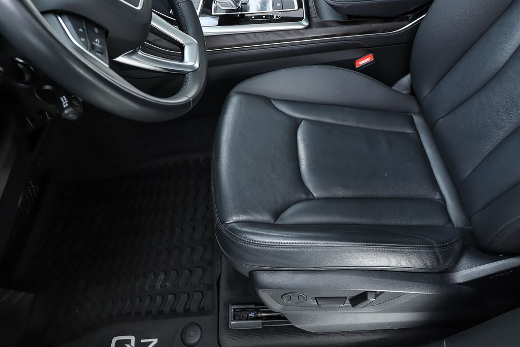2023 Audi Q7 45 Premium Plus quattro