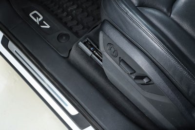 2023 Audi Q7 45 Premium Plus quattro
