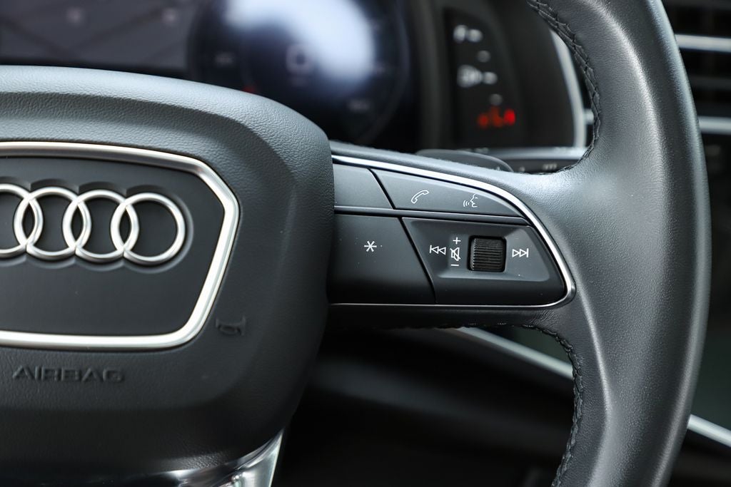 2023 Audi Q7 45 Premium Plus quattro