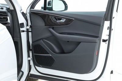 2023 Audi Q7 45 Premium Plus quattro