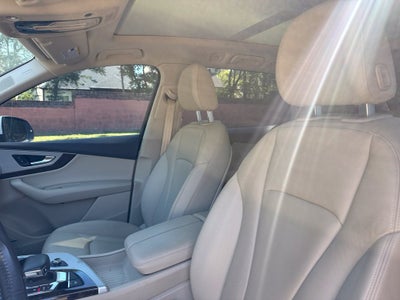 2019 Audi Q7 45 Premium Plus quattro