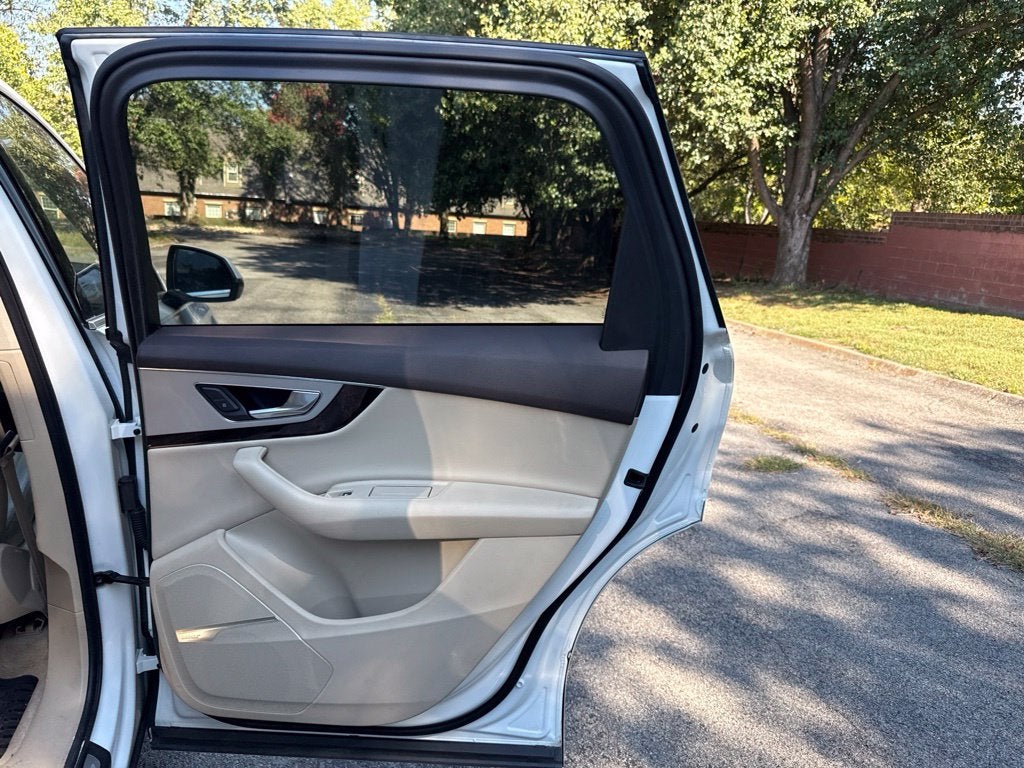 2019 Audi Q7 45 Premium Plus quattro