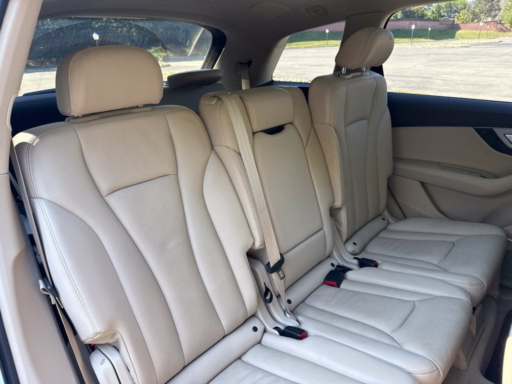 2019 Audi Q7 45 Premium Plus quattro