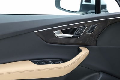 2025 Audi Q7 55 Premium Plus quattro