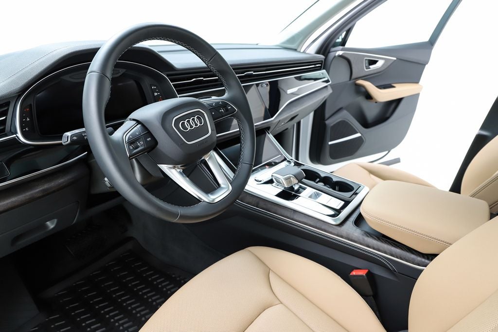 2025 Audi Q7 55 Premium Plus quattro