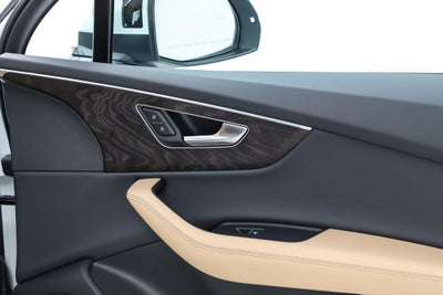 2025 Audi Q7 55 Premium Plus quattro