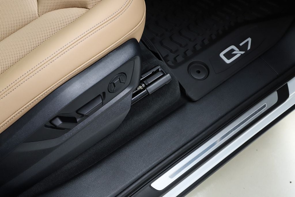 2025 Audi Q7 55 Premium Plus quattro