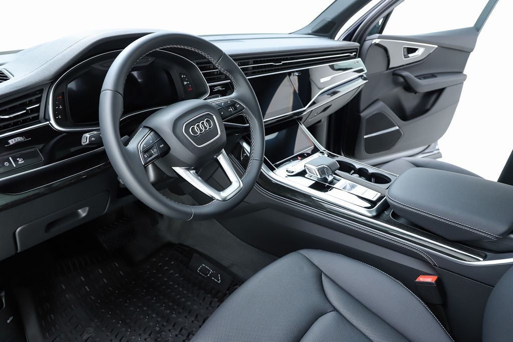 2025 Audi Q7 55 Premium Plus quattro
