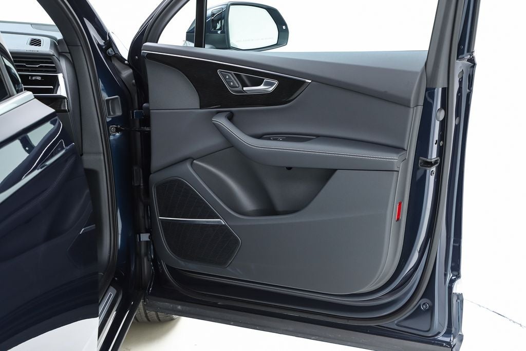 2025 Audi Q7 55 Premium Plus quattro