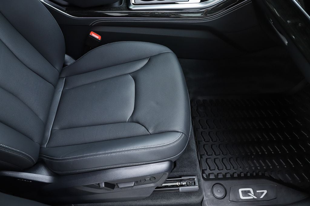 2025 Audi Q7 55 Premium Plus quattro