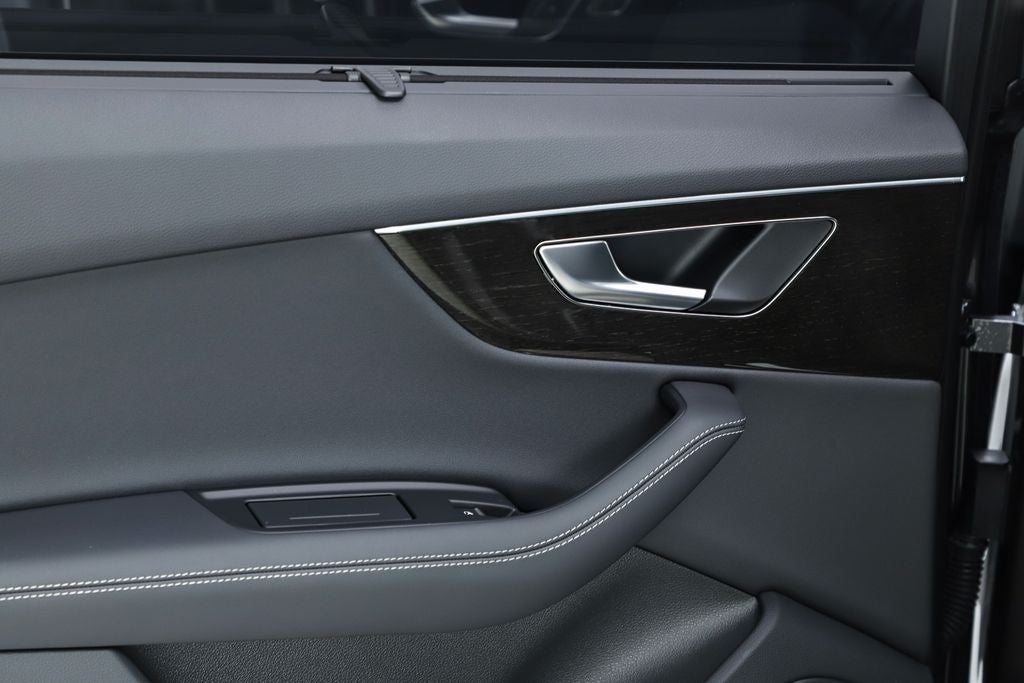 2025 Audi Q7 55 Premium Plus quattro