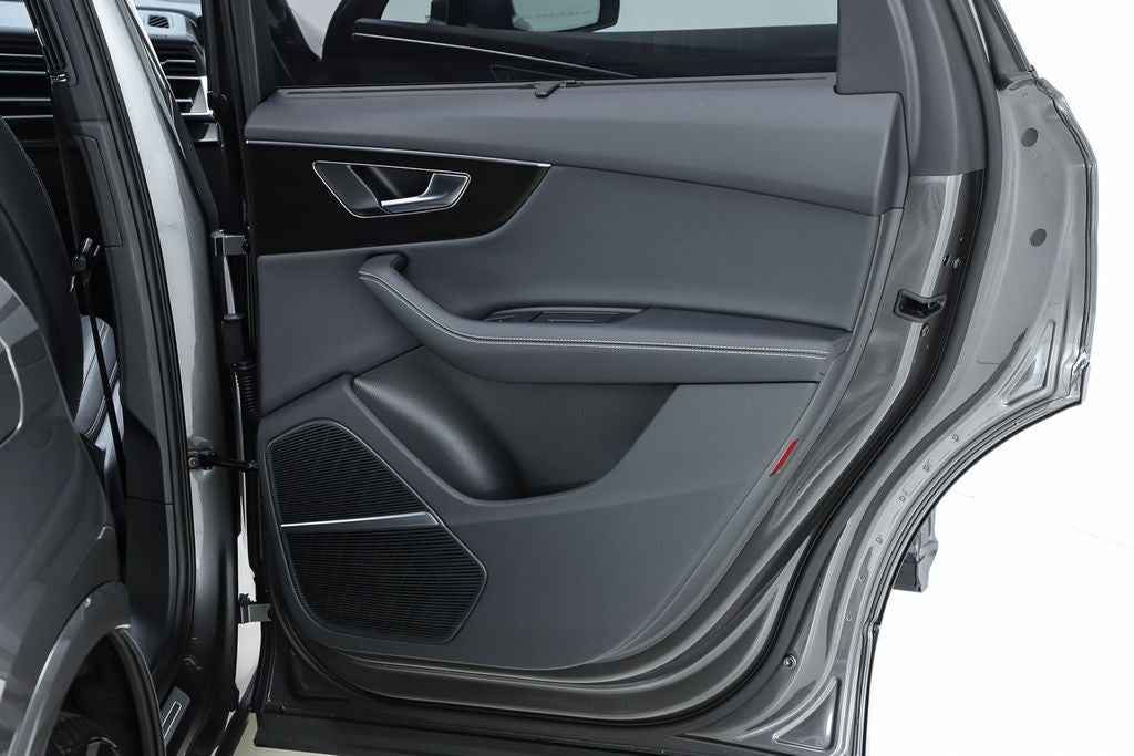 2025 Audi Q7 55 Premium Plus quattro
