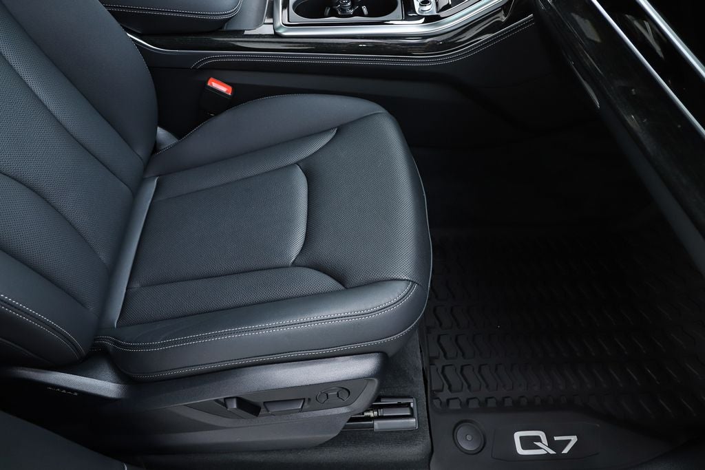 2025 Audi Q7 55 Premium Plus quattro