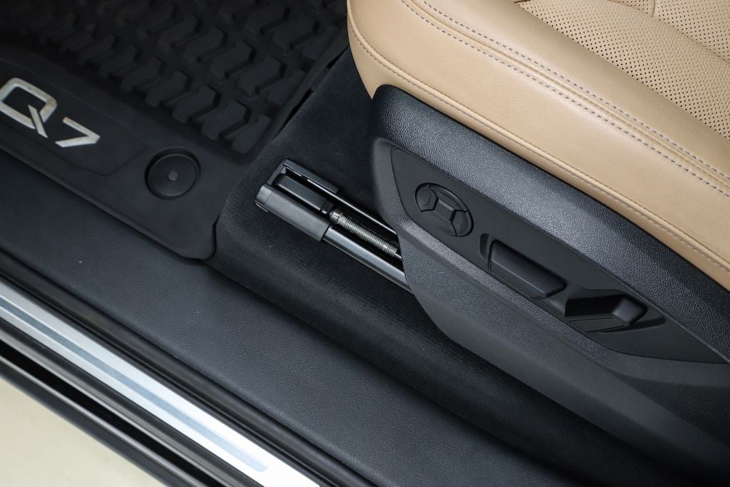 2025 Audi Q7 55 Premium Plus quattro