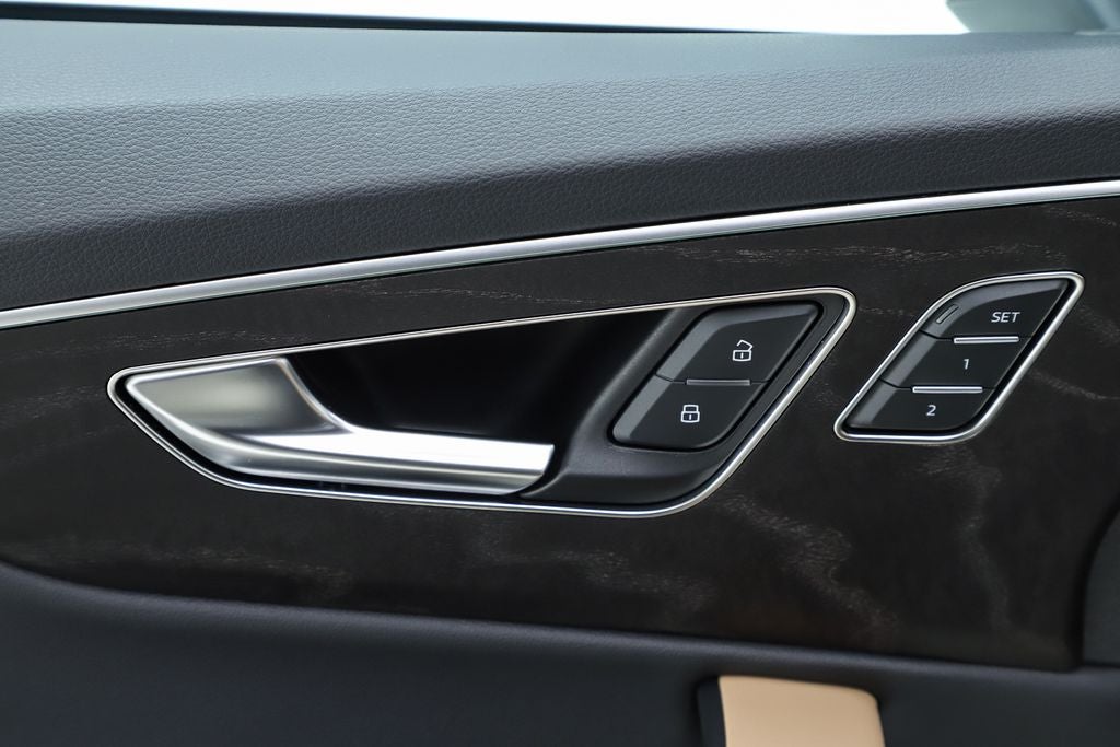 2025 Audi Q7 55 Premium Plus quattro