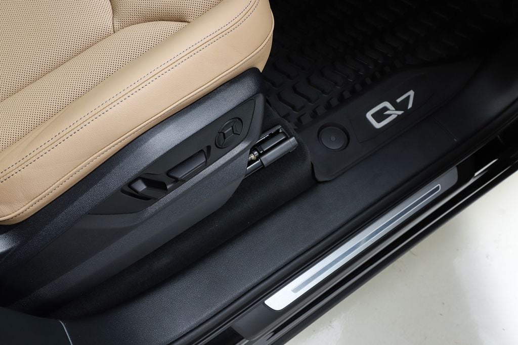 2025 Audi Q7 55 Premium Plus quattro