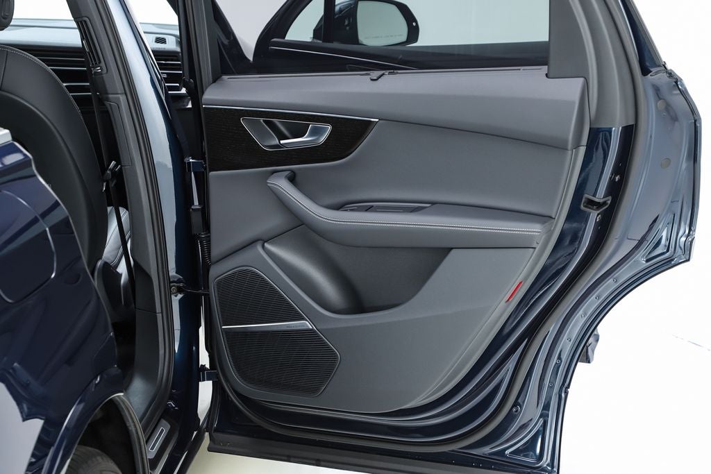 2025 Audi Q7 55 Premium Plus quattro