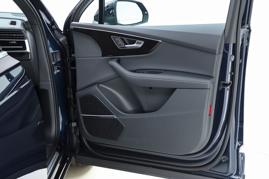 2025 Audi Q7 55 Premium Plus quattro