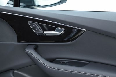 2025 Audi Q7 55 Premium Plus quattro