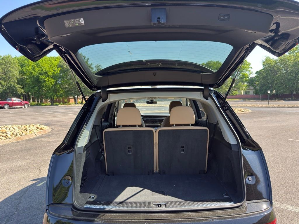 2025 Audi Q7 55 Premium Plus quattro