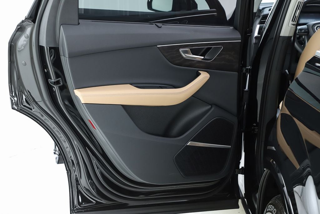2025 Audi Q7 55 Premium Plus quattro