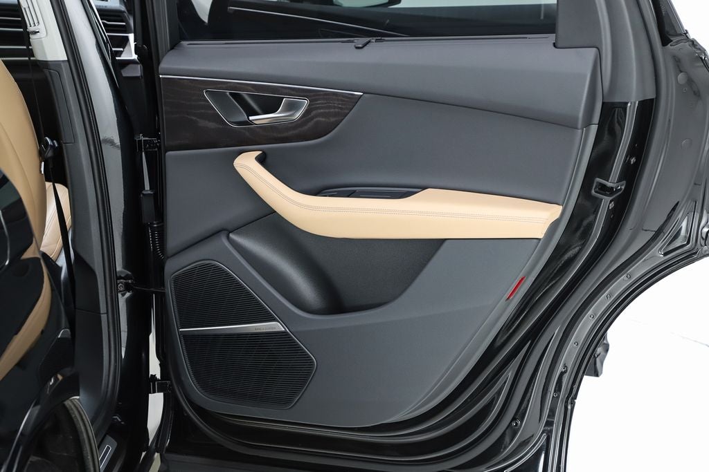 2025 Audi Q7 55 Premium Plus quattro