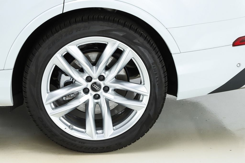 2025 Audi Q7 55 Premium Plus quattro