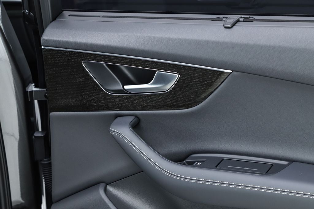 2025 Audi Q7 55 Premium Plus quattro