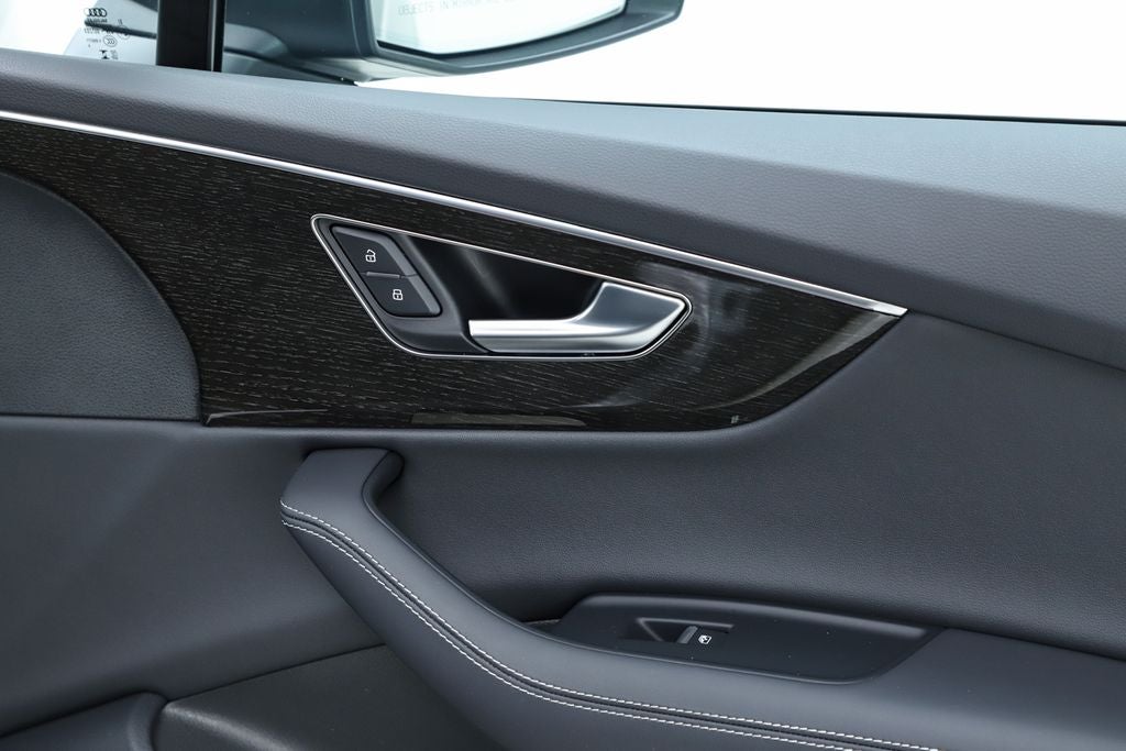 2025 Audi Q7 55 Premium Plus quattro