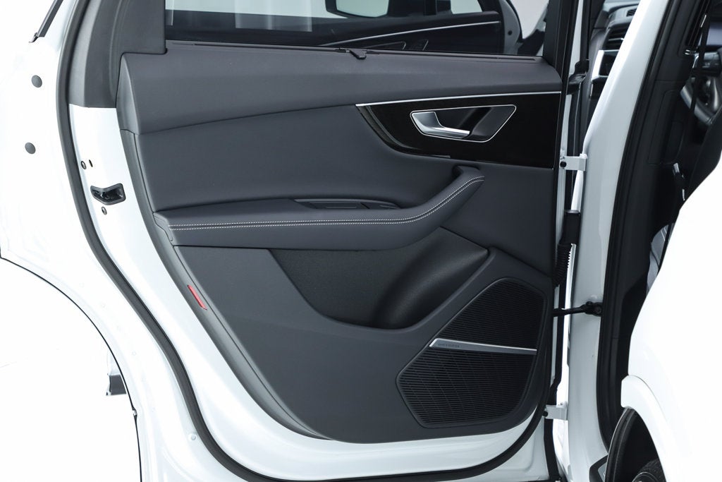 2025 Audi Q7 55 Premium Plus quattro