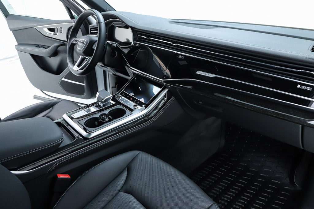 2025 Audi Q7 55 Premium Plus quattro