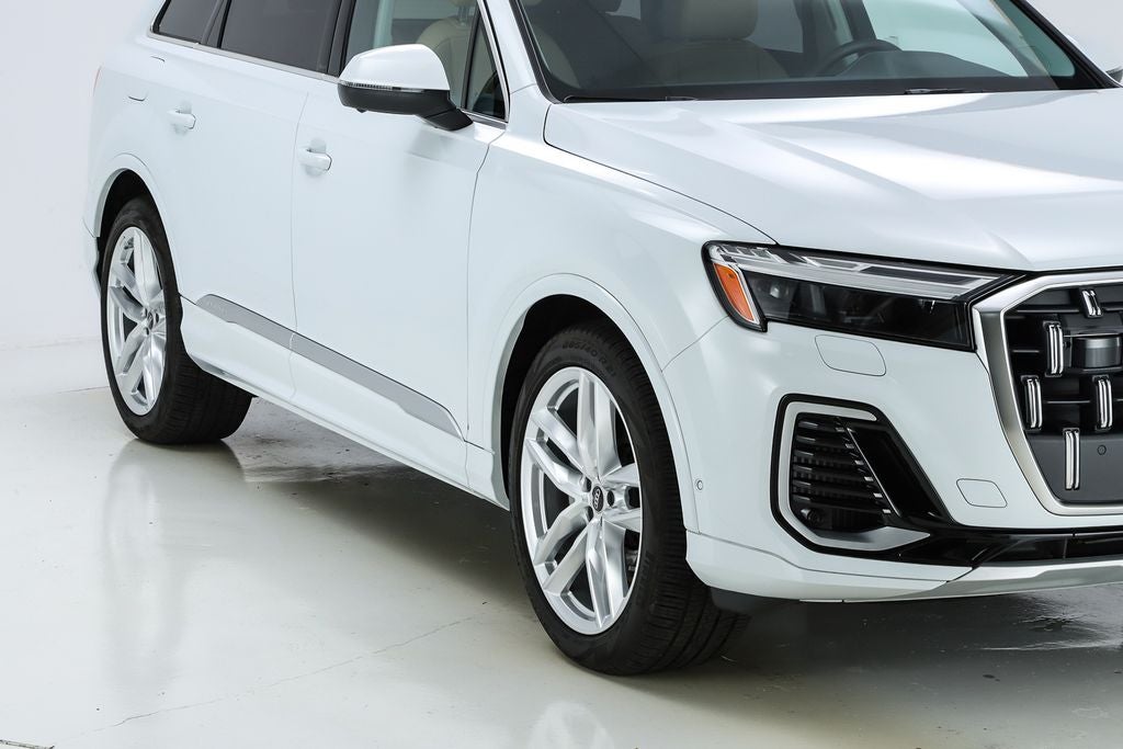 2025 Audi Q7 55 Premium Plus quattro