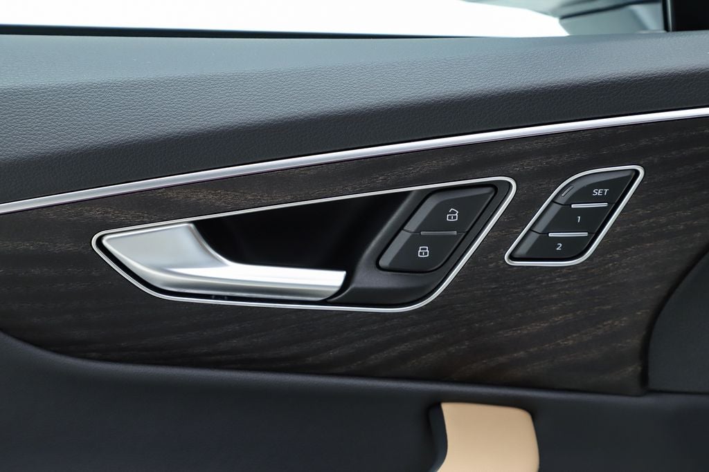 2025 Audi Q7 55 Premium Plus quattro