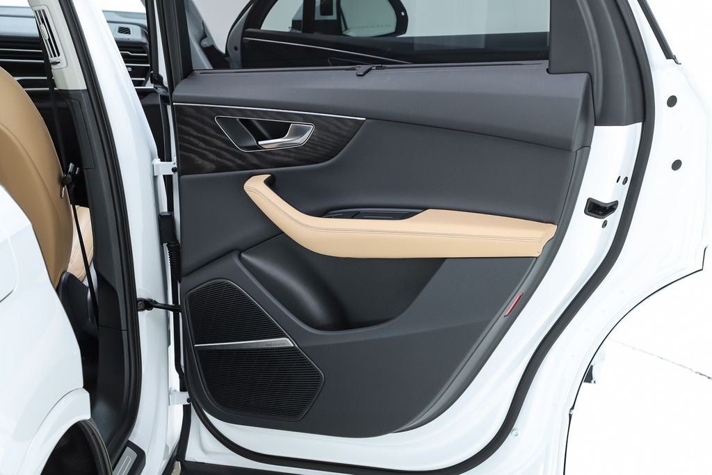 2025 Audi Q7 55 Premium Plus quattro