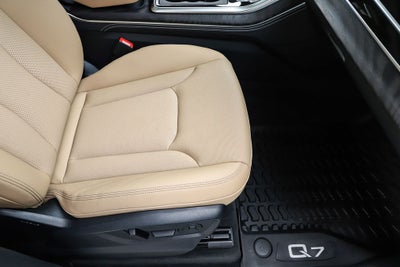 2025 Audi Q7 55 Premium Plus quattro