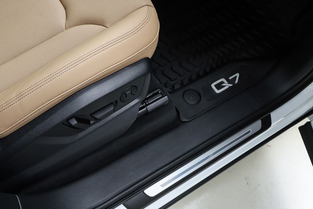 2025 Audi Q7 55 Premium Plus quattro