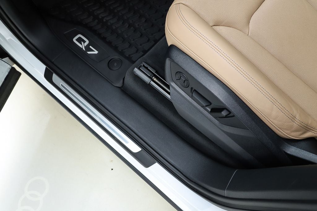 2025 Audi Q7 55 Premium Plus quattro