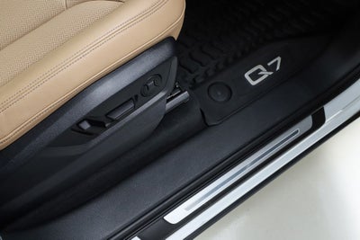 2025 Audi Q7 55 Premium Plus quattro